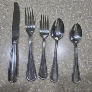 Reed & Barton 18/10 Stainless 5 Piece Flatware